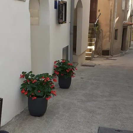 Old Town Lux Apartment Baska  Exterior photo